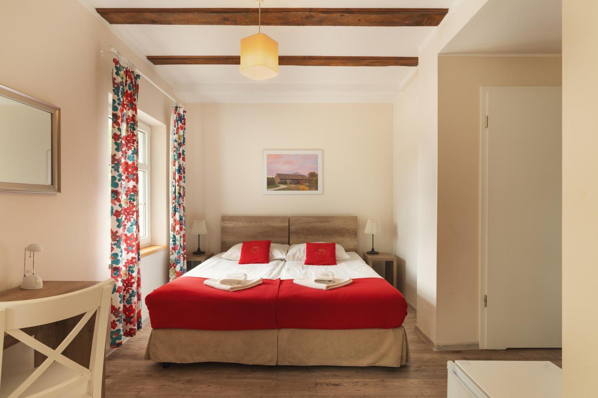 Hotel Stary Mlyn Strzeszyn Lubowo  Zimmer foto